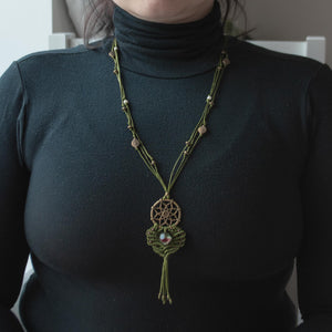 MEGAERA | Green Waxed Linen & Macrame Ornament Necklace